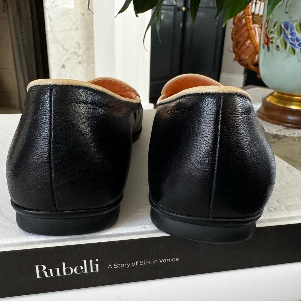 Prada two tone box toe leather loafers. Size 36 - Picture 5 of 11